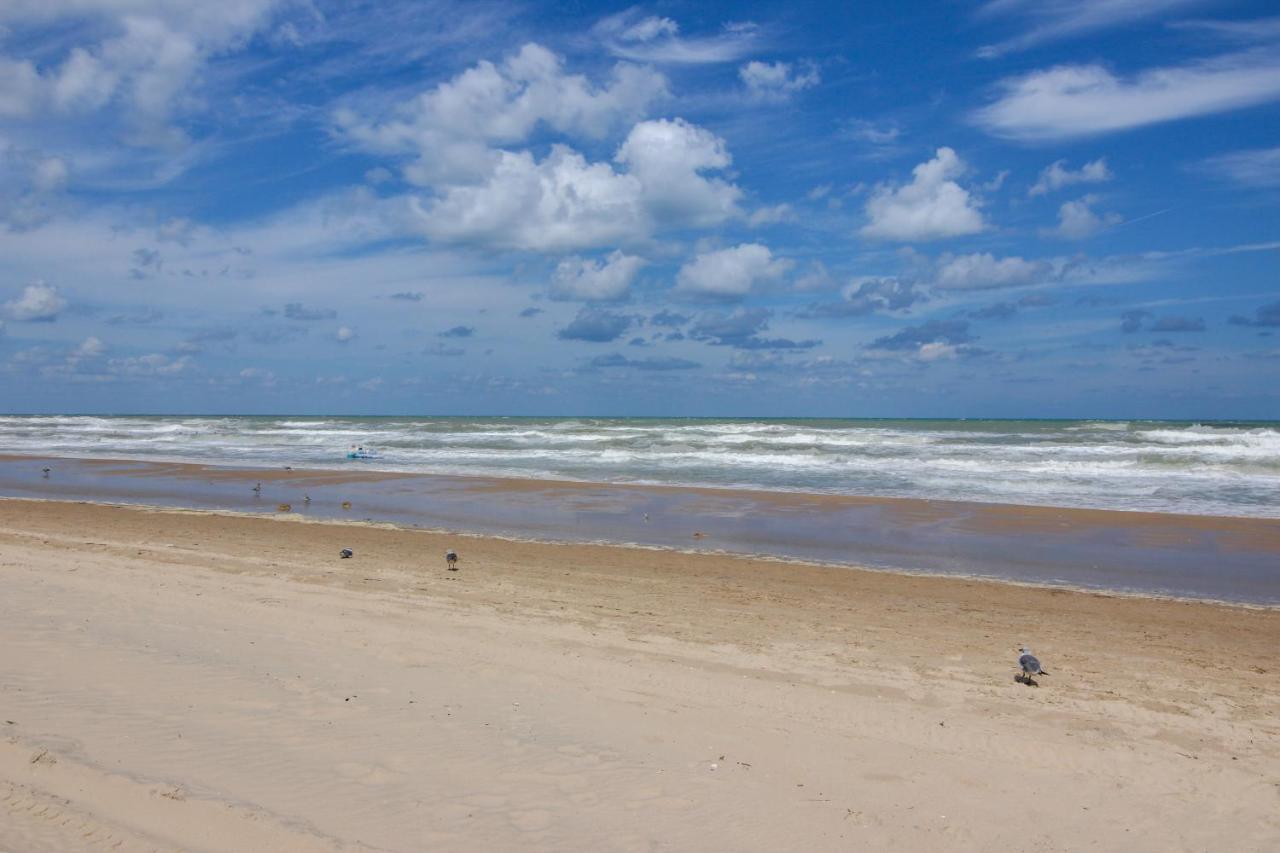 Las Marinas Condominiums South Padre Island Esterno foto